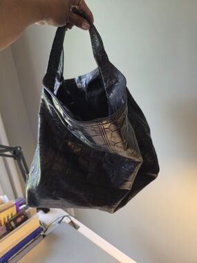 Black FURLA Croc-Embossed Tote Handbag